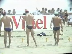 Sneak shot swimming sports men's on the beach - MANIAC??