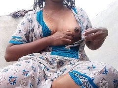 Horny Indian wife gets fucked outdoors - Desi style!