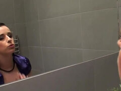 Big Tit Thrills with Leony Aprill and Kirsten Plant in the Bathroom