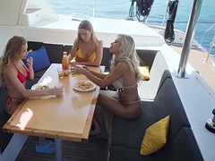 Lifeselector - Pussy trip with three hot sluts Alexis Crystal, Alexa Flexi and Shalina Divine
