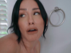 Anal sex in the kitchen with perfect MILF Jennifer White