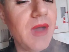 Anal, Verga grande, Corridas faciales, Griego, Maduro, Pelirrojo, Transexual, Fumando