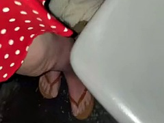 Hotwife gets a huge creampie from a stranger at the gloryhole