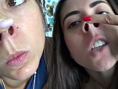 Nose play women