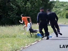 18 anni, Brunetta, Europea, Prigione, Polizia, Realtà, Figlio, Ragazza