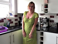 Amaterji, Velike joške, Britanke, Okrogla, Zrela, Milf, Rdečelaska, Joške