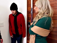 Stepmom Bunny Madison and Mona Azar caught their naughty step sons sneaking out and fucking them - MomSwap