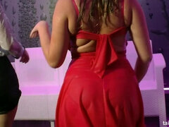 Rubia, Bailar, Cuero, Lencería, Tetas naturales, Satén, Falda, Mojado