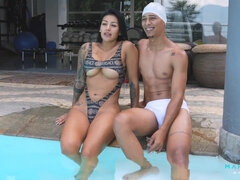 Mariana Martix Es Bañada En Cum - outdoor pool side hardcore with busty brunette latina