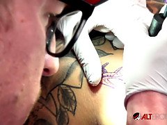 Store pupper, Blond, Kukk suging, Hd, Piercingen, Fitte, Skrikende, Overraskelse