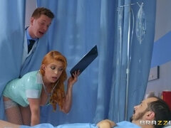 Cul, Gros seins, Médecin, Talons, Seins naturels, Chatte, Rousse roux, Jarretelles