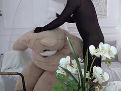 인형, 발로 애무하기, 마스크