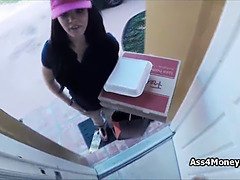 Pizza and blowjob delivery for money