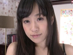 Nice japanese babe showes her cunt close up