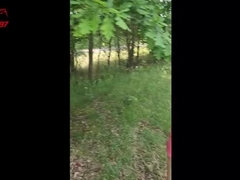 Ondó fröcskölés, Kutya póz, Német, Hd, Szabadban, Nyilvános, Vékony, Begyek
