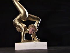 Gold contortion