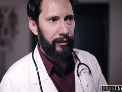 Velké kozy, Blondýna, Kuřba, Creampie, Doktor, Vyšetření, Milf žcbp, Realita
