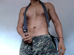 Amador amadora, Exército, Asiáticoa, Dominação, Masturbação, Solo chão, Uniforme