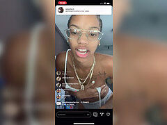 Instagram Thot “Rozay Molly” demonstrating knockers and vulva On Live