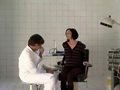 Physician bangs a pregnant wifey