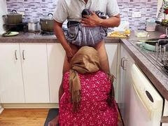 アナル, 叔母, クラブ, カップル, 指いじり, 自家製, インド人, 淫乱熟女