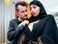 Arabe, Culo grande, Verga grande, Tetas grandes, Mamada, Estilo perrito, Madres para coger