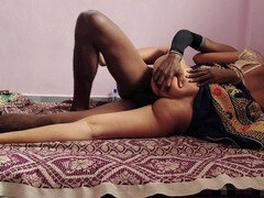 18 ans, Collège université, Couple, Défloration, Première fois, Époux mari, Indienne, Massage