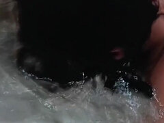 Leie, Bad, Latina, Solo, Unter wasser