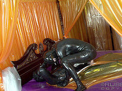 Breath play in rubber and plastic