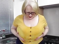 크고 아름다운 여자, 큰 엉덩이, 큰 가슴, 영국인, 할매, 나이든, 밀프, 쳐진 젖가슴