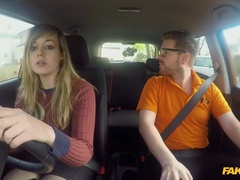 Mamada, Coche, Estilo perrito, Penetracion con dedos, Pajear, Al aire libre, Pov, Coño