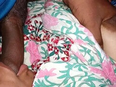 Tante, Sucer une bite, Indienne, Mamelons, Belle mère