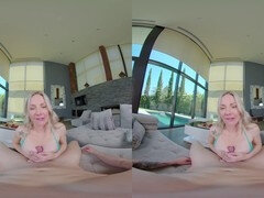 Bikini, Stříkání spermatu, Footjob, Pička, Tetování