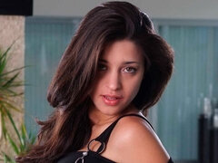 Cul, Sucer une bite, Brunette brune, En levrette, Embrassement, Chatte, Rasée, Adolescente