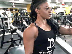 IFBB professional Kessia Mirellys total Shoulder workout