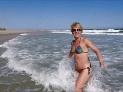 UK Non-professional Eager mom In Bikini Plays On The Beach