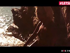 Cecilia Scott - Teasing Hungarian Babe Blows Her Man By The Beach