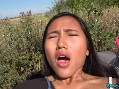 Roadside fuck with sweet Thai hiker