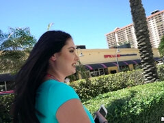 Amateur, Cul, Gros seins, Rondelette, Argent, Pov, Public, Nénés