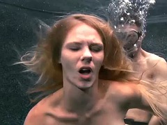 Tette grandi, Pompino, Doppia penetrazione, Fetish, Sega, Terzetto, Tette, Sott'acqua