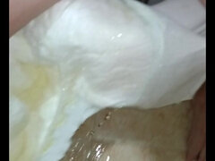 Leie, Blondine, Windel, Pissen, Solo, Toilette