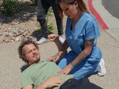 Accidente, Culo grande, Tetas grandes, Mamada, Morena, Hd, Madres para coger, Tatuaje