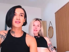 Velké kozy, Stříkání spermatu, Masturbace, Shemale, Sólo