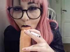 Sucer une bite, Plantureuse, Femelle, Pov, Chatte, Fumer, Solo, Adolescente