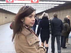 Brunette brune, Branlette thaïlandaise, Léchez, Public, Chatte, Adolescente, Nénés, Train