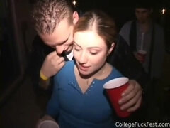 Braunhaarige, Hochschule, Hd, Party, Realität, Scherzbold, Jungendliche (18+), Spanner