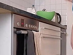 Amateur, Culo grande, Rubia, Consolador, Hablar sucio, Alemán, Madres para coger, Orinar