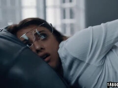 In den arsch, Arsch, Aus dem arsch in den mund, Aufs gesicht abspritzen, Fingern, Natürlichen titten, Schlucken, Uniform