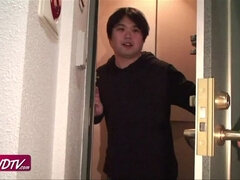 18 ans, Gros seins, Sucer une bite, Éjaculation interne, Pieds, Japonaise, Réalité, Adolescente