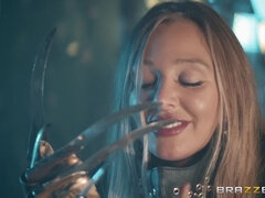 Anális szex, Tekintélyes didik, Csizmák, Gesztenyebarna, Olasz, Gumi, Nuni, Tetkó